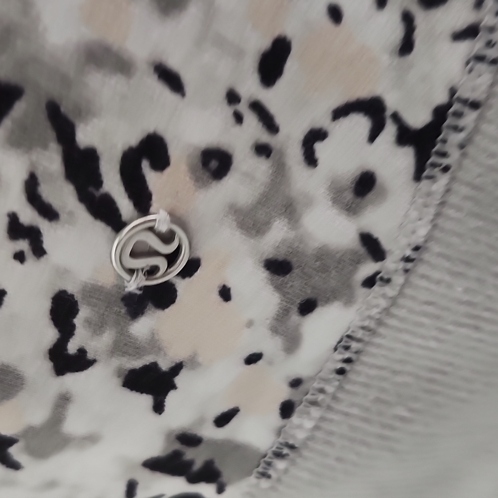Lululemon Athletica Silver/Gray Asana Jacket - Picture 13 of 15